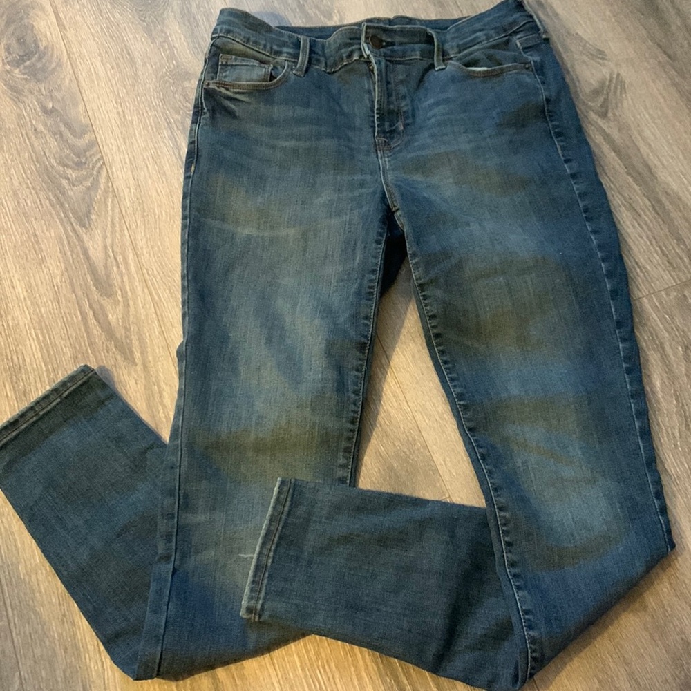 Old Navy Rockstar Mid-Rise - Size 6